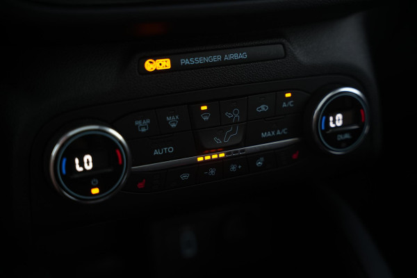 Ford Focus 2.3 EcoBoost ST-X MK4 Virtual Teller Automaat | Panorama | HUD | ACC | Performance Seats | Camera | Winter Pack