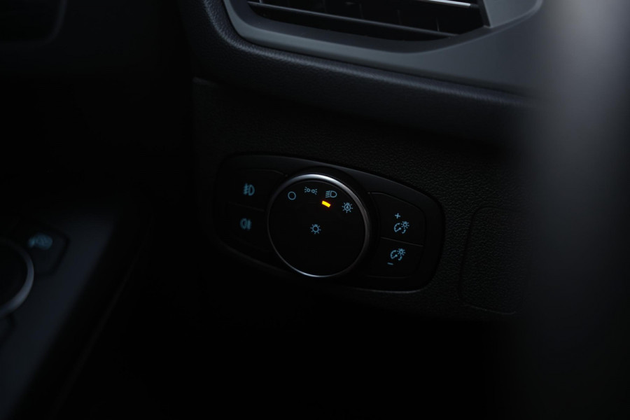 Ford Focus 2.3 EcoBoost ST-X MK4 Virtual Teller Automaat | Panorama | HUD | ACC | Performance Seats | Camera | Winter Pack
