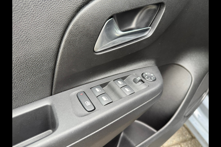 Opel Corsa 1.2 Turbo GS - Automaat - Groot Media - Winterpakket - Climate