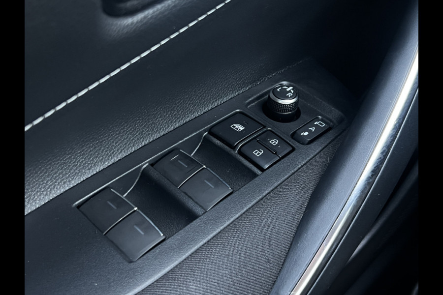 Toyota Corolla Touring Sports 1.8 Hybrid Dynamic | Carplay | Camera | Dodehoek | Park Assist | Winter Pack
