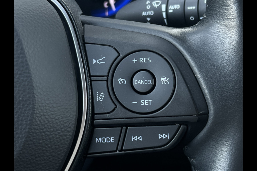 Toyota Corolla Touring Sports 1.8 Hybrid Dynamic | Carplay | Camera | Dodehoek | Park Assist | Winter Pack