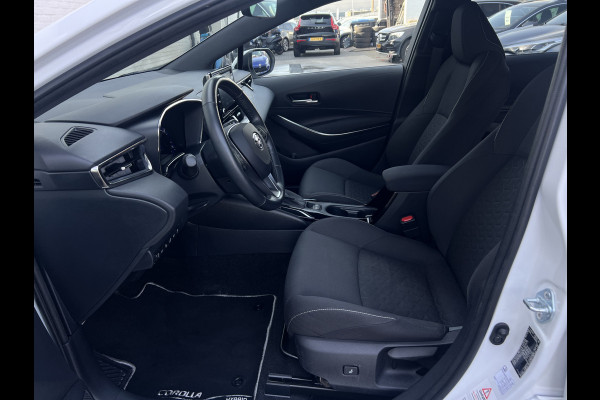 Toyota Corolla Touring Sports 1.8 Hybrid Dynamic | Carplay | Camera | Dodehoek | Park Assist | Winter Pack