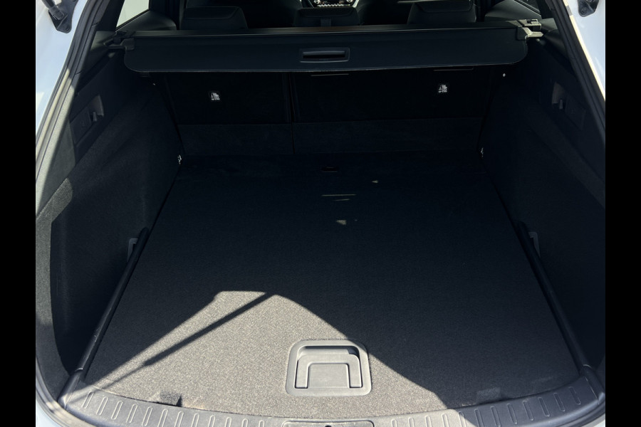 Toyota Corolla Touring Sports 1.8 Hybrid Dynamic | Carplay | Camera | Dodehoek | Park Assist | Winter Pack