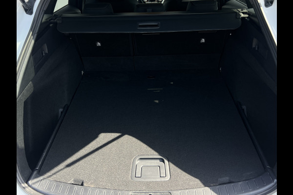 Toyota Corolla Touring Sports 1.8 Hybrid Dynamic | Carplay | Camera | Dodehoek | Park Assist | Winter Pack