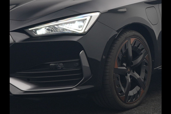 CUPRA Leon Sportstourer 1.4 e-Hybrid VZ Copper Edition PHEV 245pk Dealer O.H. | Panodak | Adaptive Cruise | Camera | Lederen Sportstoelen Memory & Verwarmd | Sfeerverlichting | Stuur Verwarmd | Apple Carplay | Keyless | Blis | Navigatie | DAB | Plug In Hybrid |
