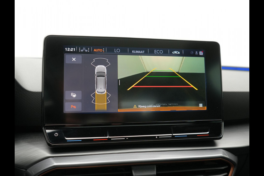 CUPRA Leon Sportstourer 1.4 e-Hybrid VZ Copper Edition PHEV 245pk Dealer O.H. | Panodak | Adaptive Cruise | Camera | Lederen Sportstoelen Memory & Verwarmd | Sfeerverlichting | Stuur Verwarmd | Apple Carplay | Keyless | Blis | Navigatie | DAB | Plug In Hybrid |