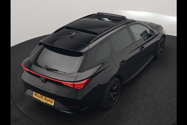 CUPRA Leon Sportstourer 1.4 e-Hybrid VZ Copper Edition PHEV 245pk Dealer O.H. | Panodak | Adaptive Cruise | Camera | Lederen Sportstoelen Memory & Verwarmd | Sfeerverlichting | Stuur Verwarmd | Apple Carplay | Keyless | Blis | Navigatie | DAB | Plug In Hybrid |