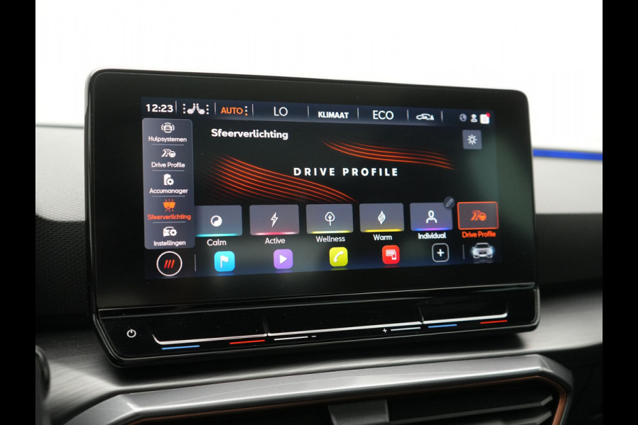 CUPRA Leon Sportstourer 1.4 e-Hybrid VZ Copper Edition PHEV 245pk Dealer O.H. | Panodak | Adaptive Cruise | Camera | Lederen Sportstoelen Memory & Verwarmd | Sfeerverlichting | Stuur Verwarmd | Apple Carplay | Keyless | Blis | Navigatie | DAB | Plug In Hybrid |
