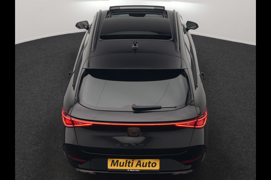 CUPRA Leon Sportstourer 1.4 e-Hybrid VZ Copper Edition PHEV 245pk Dealer O.H. | Panodak | Adaptive Cruise | Camera | Lederen Sportstoelen Memory & Verwarmd | Sfeerverlichting | Stuur Verwarmd | Apple Carplay | Keyless | Blis | Navigatie | DAB | Plug In Hybrid |