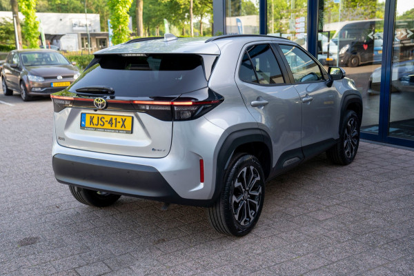 Toyota Yaris Cross 1.5 Hybrid 115 Active|Prijs rijklaar incl 12 mnd garantie|Stoelverwarming Carplay Clima Camera Ledverkichting
