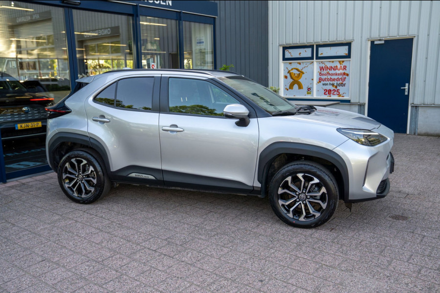 Toyota Yaris Cross 1.5 Hybrid 115 Active|Prijs rijklaar incl 12 mnd garantie|Stoelverwarming Carplay Clima Camera Ledverkichting