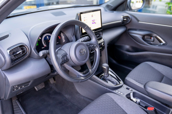 Toyota Yaris Cross 1.5 Hybrid 115 Active|Prijs rijklaar incl 12 mnd garantie|Stoelverwarming Carplay Clima Camera Ledverkichting