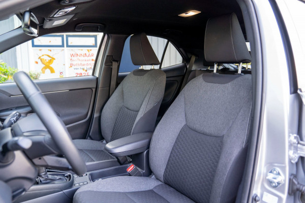 Toyota Yaris Cross 1.5 Hybrid 115 Active|Prijs rijklaar incl 12 mnd garantie|Stoelverwarming Carplay Clima Camera Ledverkichting