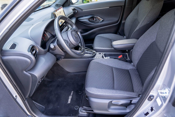 Toyota Yaris Cross 1.5 Hybrid 115 Active|Prijs rijklaar incl 12 mnd garantie|Stoelverwarming Carplay Clima Camera Ledverkichting