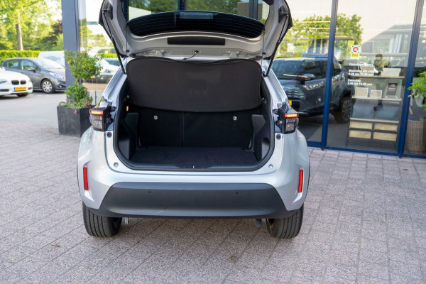 Toyota Yaris Cross 1.5 Hybrid 115 Active|Prijs rijklaar incl 12 mnd garantie|Stoelverwarming Carplay Clima Camera Ledverkichting