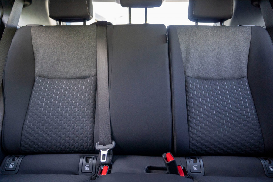 Toyota Yaris Cross 1.5 Hybrid 115 Active|Prijs rijklaar incl 12 mnd garantie|Stoelverwarming Carplay Clima Camera Ledverkichting