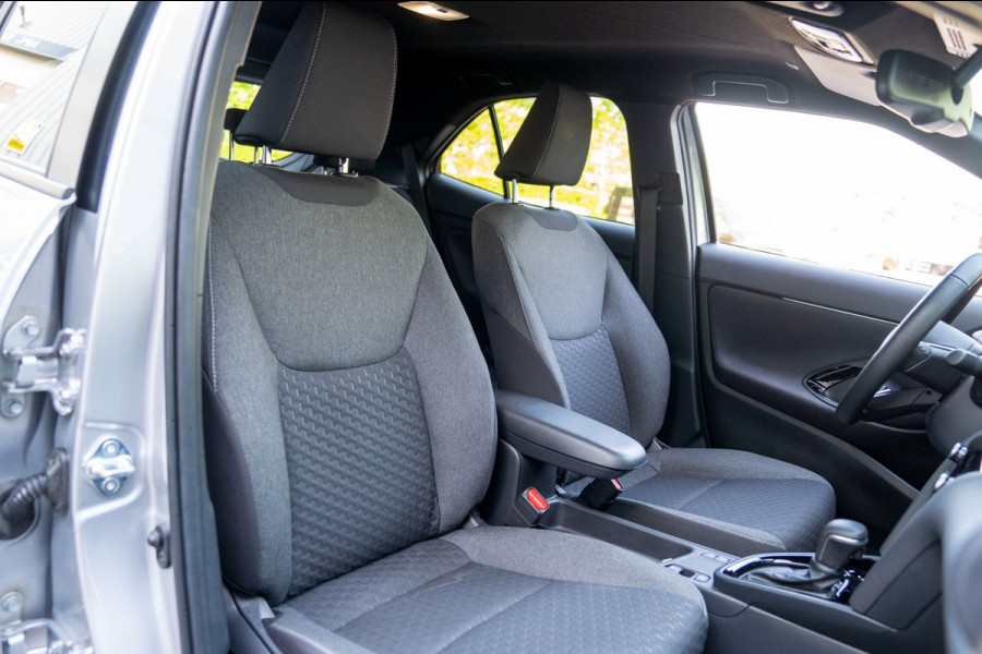 Toyota Yaris Cross 1.5 Hybrid 115 Active|Prijs rijklaar incl 12 mnd garantie|Stoelverwarming Carplay Clima Camera Ledverkichting