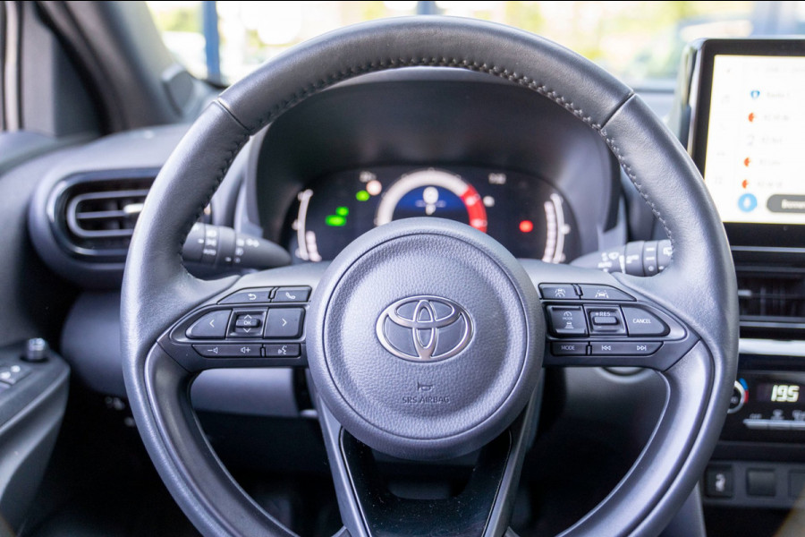 Toyota Yaris Cross 1.5 Hybrid 115 Active|Prijs rijklaar incl 12 mnd garantie|Stoelverwarming Carplay Clima Camera Ledverkichting