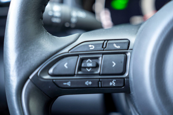 Toyota Yaris Cross 1.5 Hybrid 115 Active|Prijs rijklaar incl 12 mnd garantie|Stoelverwarming Carplay Clima Camera Ledverkichting