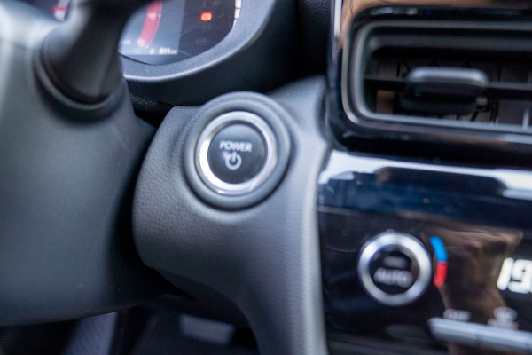 Toyota Yaris Cross 1.5 Hybrid 115 Active|Prijs rijklaar incl 12 mnd garantie|Stoelverwarming Carplay Clima Camera Ledverkichting