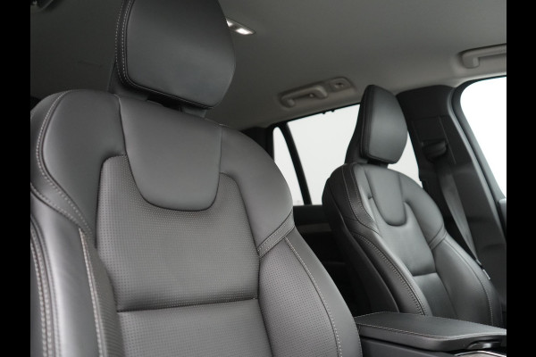 Volvo XC90 T8 Recharge AWD Plus Bright 7 Persoons LONG RANGE PHEV 455pk Dealer O.H. | Trekhaak Af Fabriek | Luchtvering | Adaptive Cruise | Harman / Kardon | Lederen Sportstoelen Ventilatie & Memory | 360 Camera | Stoelen & Stuur Verwarmd | Keyless | Blis | Google Assistent  | Plug In Hybrid |