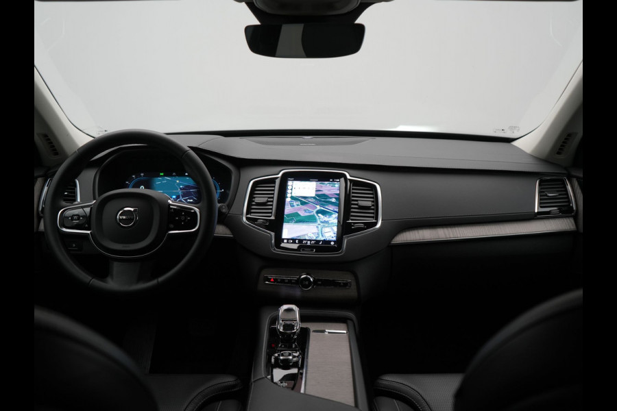 Volvo XC90 T8 Recharge AWD Plus Bright 7 Persoons LONG RANGE PHEV 455pk Dealer O.H. | Trekhaak Af Fabriek | Luchtvering | Adaptive Cruise | Harman / Kardon | Lederen Sportstoelen Ventilatie & Memory | 360 Camera | Stoelen & Stuur Verwarmd | Keyless | Blis | Google Assistent  | Plug In Hybrid |