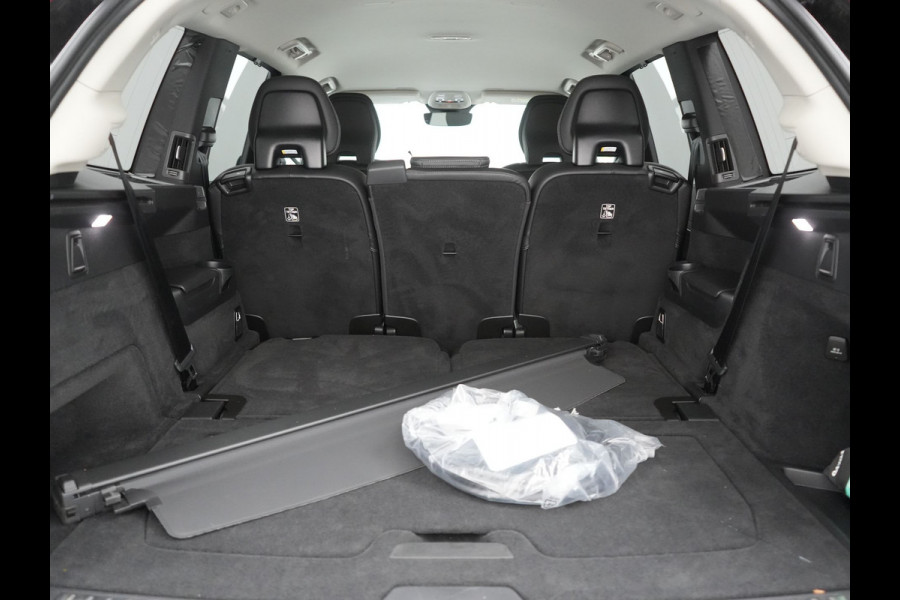 Volvo XC90 T8 Recharge AWD Plus Bright 7 Persoons LONG RANGE PHEV 455pk Dealer O.H. | Trekhaak Af Fabriek | Luchtvering | Adaptive Cruise | Harman / Kardon | Lederen Sportstoelen Ventilatie & Memory | 360 Camera | Stoelen & Stuur Verwarmd | Keyless | Blis | Google Assistent  | Plug In Hybrid |