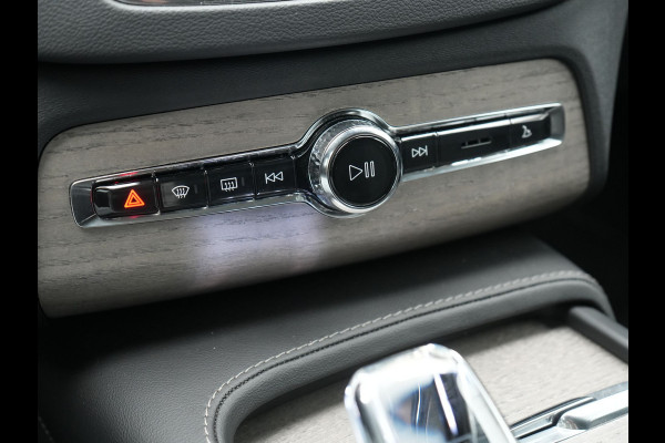 Volvo XC90 T8 Recharge AWD Plus Bright 7 Persoons LONG RANGE PHEV 455pk Dealer O.H. | Trekhaak Af Fabriek | Luchtvering | Adaptive Cruise | Harman / Kardon | Lederen Sportstoelen Ventilatie & Memory | 360 Camera | Stoelen & Stuur Verwarmd | Keyless | Blis | Google Assistent  | Plug In Hybrid |