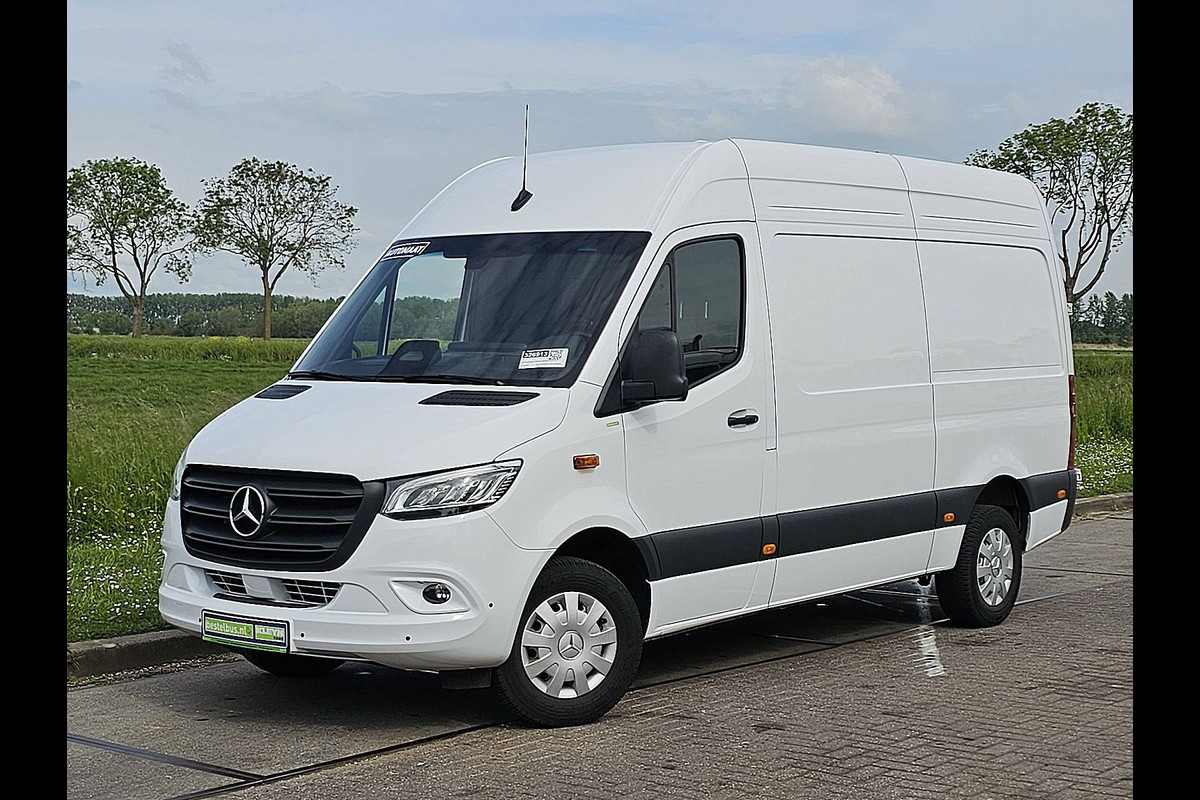 Mercedes-Benz Sprinter 315 1.9 CDI L2H2 Pro L2H2 LED Mbux RWD Euro6 Airco Automaat Facelift Navi BPM-Vrij 170Pk Euro6 Camera