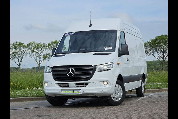 Mercedes-Benz Sprinter 315 1.9 CDI L2H2 Pro L2H2 LED Mbux RWD Euro6 Airco Automaat Facelift Navi BPM-Vrij 170Pk Euro6 Camera