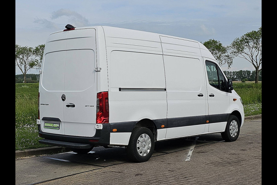 Mercedes-Benz Sprinter 315 1.9 CDI L2H2 Pro L2H2 LED Mbux RWD Euro6 Airco Automaat Facelift Navi BPM-Vrij 170Pk Euro6 Camera