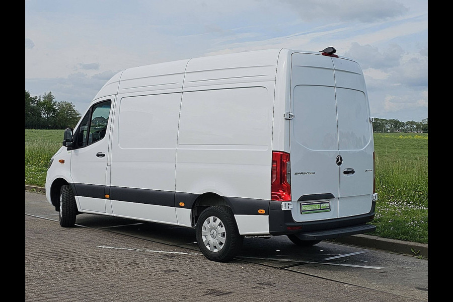 Mercedes-Benz Sprinter 315 1.9 CDI L2H2 Pro L2H2 LED Mbux RWD Euro6 Airco Automaat Facelift Navi BPM-Vrij 170Pk Euro6 Camera