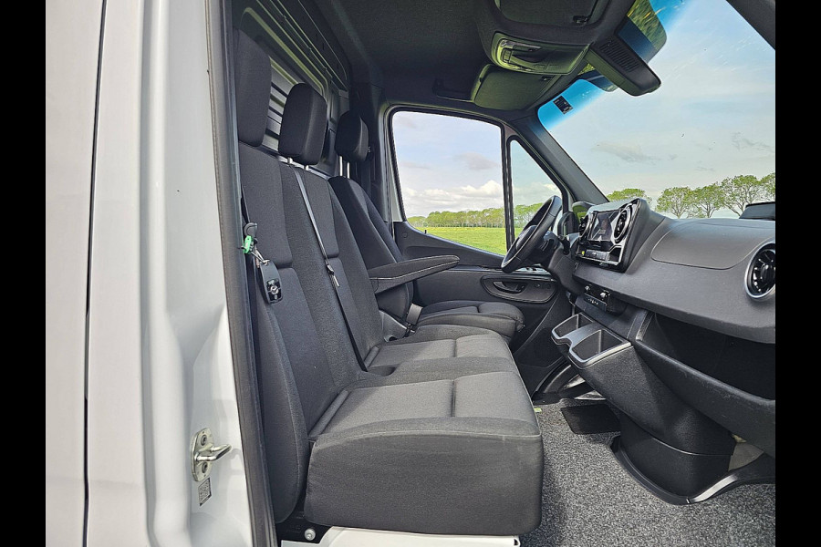 Mercedes-Benz Sprinter 315 1.9 CDI L2H2 Pro L2H2 LED Mbux RWD Euro6 Airco Automaat Facelift Navi BPM-Vrij 170Pk Euro6 Camera