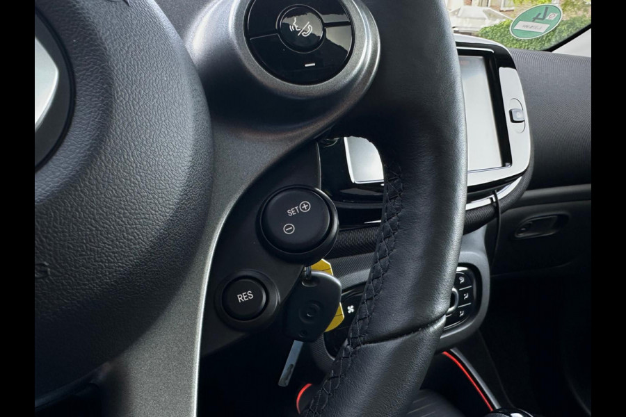 Smart Forfour EQ Comfort PLUS 18 kWh, Automaat, Bluetooth, Camera, Cruise, Pano, Leder, DAB, NAP