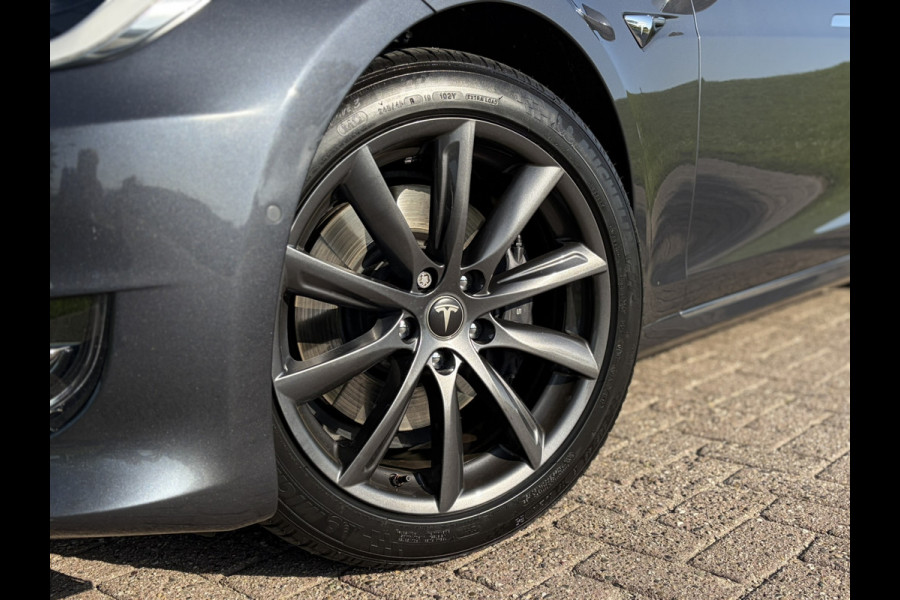 Tesla Model S Long Range !!! Verkocht !!! 1e Eigenaar | Origineel NL Auto | AutoPilot 3.0 | Trekhaak | 4x Nieuwe Michelin ZOBA| Incl. Winterset op LMV