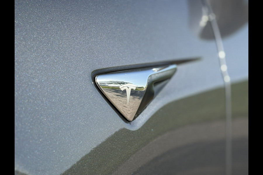Tesla Model S Long Range !!! Verkocht !!! 1e Eigenaar | Origineel NL Auto | AutoPilot 3.0 | Trekhaak | 4x Nieuwe Michelin ZOBA| Incl. Winterset op LMV