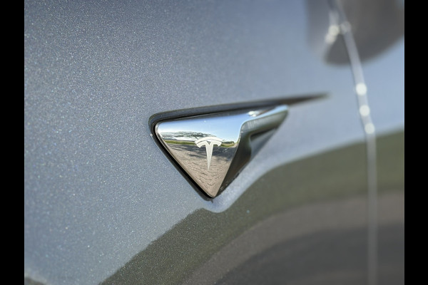 Tesla Model S Long Range !!! Verkocht !!! 1e Eigenaar | Origineel NL Auto | AutoPilot 3.0 | Trekhaak | 4x Nieuwe Michelin ZOBA| Incl. Winterset op LMV