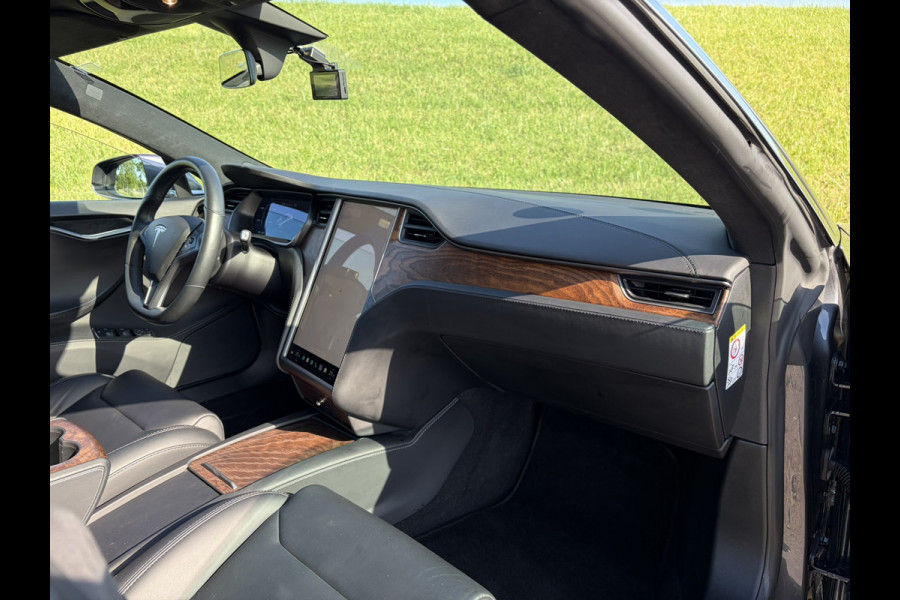 Tesla Model S Long Range !!! Verkocht !!! 1e Eigenaar | Origineel NL Auto | AutoPilot 3.0 | Trekhaak | 4x Nieuwe Michelin ZOBA| Incl. Winterset op LMV