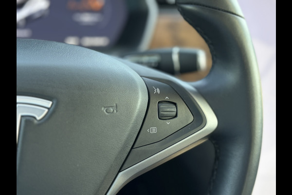 Tesla Model S Long Range !!! Verkocht !!! 1e Eigenaar | Origineel NL Auto | AutoPilot 3.0 | Trekhaak | 4x Nieuwe Michelin ZOBA| Incl. Winterset op LMV