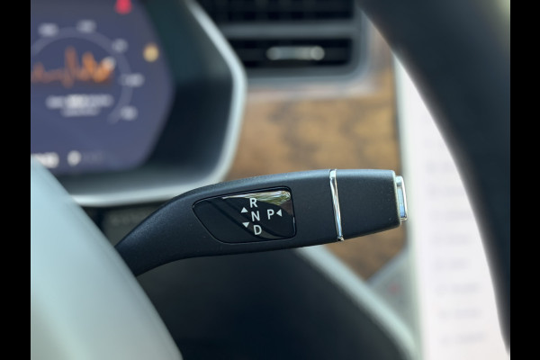 Tesla Model S Long Range !!! Verkocht !!! 1e Eigenaar | Origineel NL Auto | AutoPilot 3.0 | Trekhaak | 4x Nieuwe Michelin ZOBA| Incl. Winterset op LMV