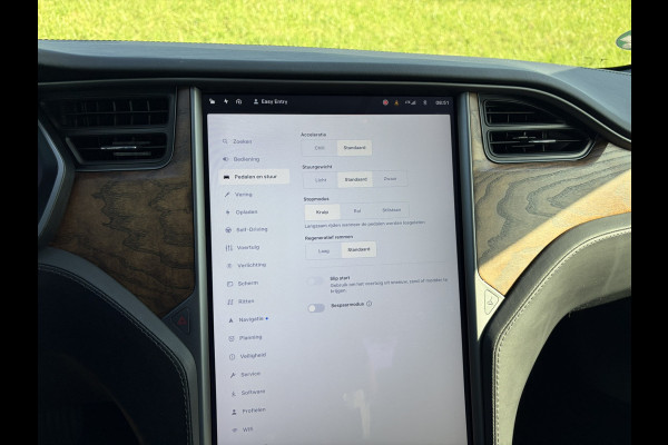 Tesla Model S Long Range !!! Verkocht !!! 1e Eigenaar | Origineel NL Auto | AutoPilot 3.0 | Trekhaak | 4x Nieuwe Michelin ZOBA| Incl. Winterset op LMV