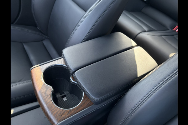 Tesla Model S Long Range !!! Verkocht !!! 1e Eigenaar | Origineel NL Auto | AutoPilot 3.0 | Trekhaak | 4x Nieuwe Michelin ZOBA| Incl. Winterset op LMV