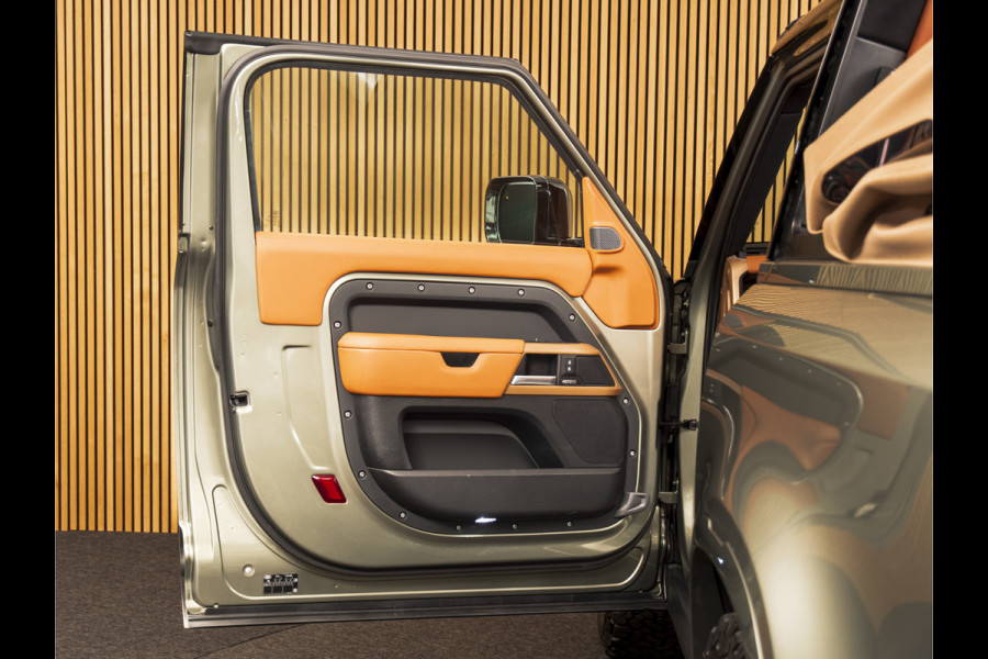 Land Rover Defender 90 5.0 P425 90 X VALIANCE CONVERTIBLE | HERITAGE