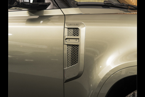 Land Rover Defender 90 5.0 P425 90 X VALIANCE CONVERTIBLE | HERITAGE