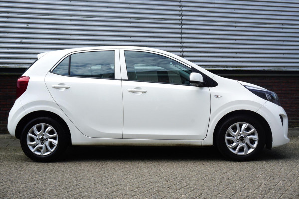 Kia Picanto 1.0 CVVT ComfortPlusLine Navigator/Carplay/Camera/ Allseason banden.