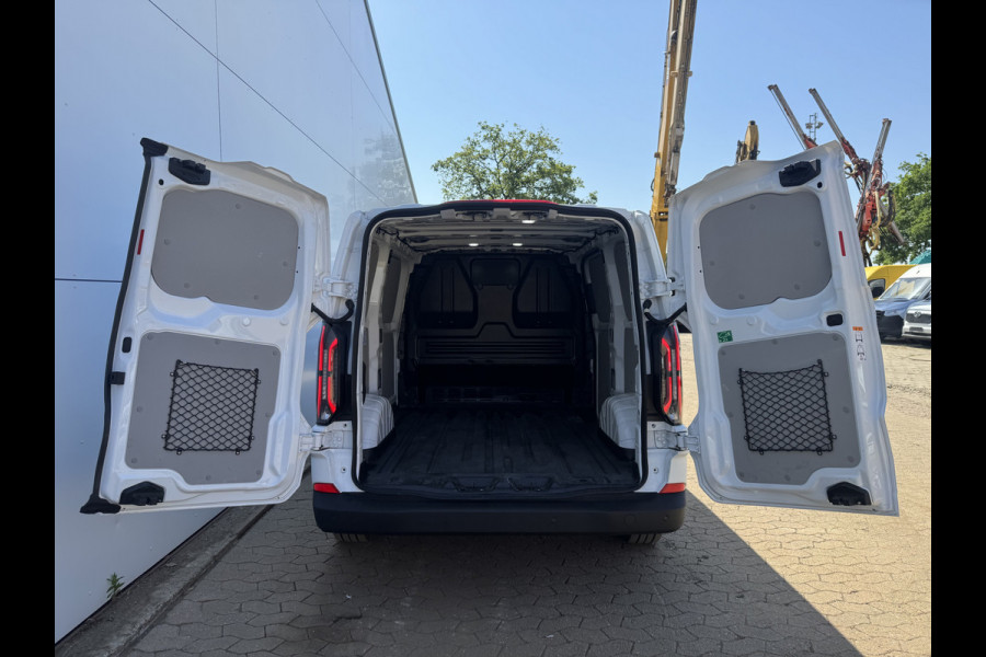 Ford E-Transit Custom 71kWh 140PK Elektrisch 344km WLTP 2300kg Trekvermogen BEV Snelladen Stoel + Stuur verwarming LED Adaptieve Cruise Camera Carplay Parkeersensoren v+a