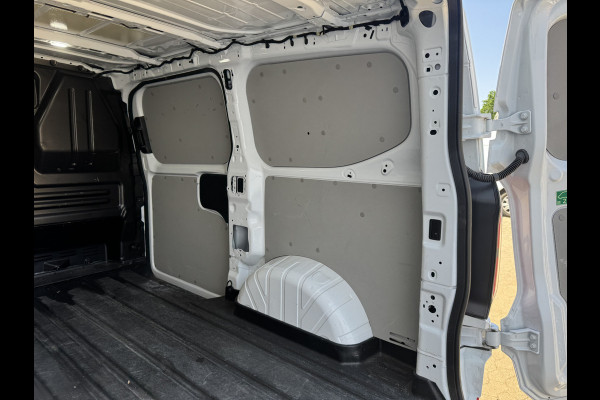 Ford E-Transit Custom 71kWh 140PK Elektrisch 344km WLTP 2300kg Trekvermogen BEV Snelladen Stoel + Stuur verwarming LED Adaptieve Cruise Camera Carplay Parkeersensoren v+a