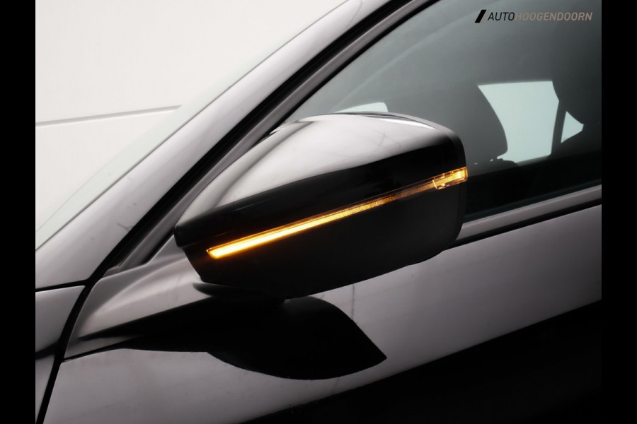 Peugeot 208 1.2 PureTech Active Black Edition (APPLE CARPLAY,PARKEERSENSOREN,CRUISE CONTROL,COMFORT-STOELEN,ISOFIX,TOPCONDITIE)