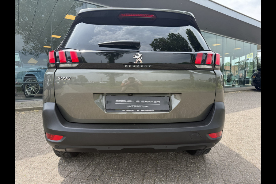 Peugeot 5008 1.2 PureTech Blue Lease Executive ** Trekhaak ** 7-persoons ** Navigatie ** NAP!!