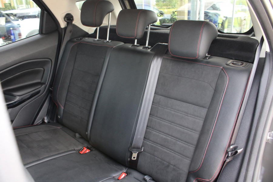 Ford EcoSport 1.0 EcoBoost ST-Line Black | Automaat! | Trekhaak | Stoel + Stuurverwarming | Cruise Control | Navigatie | Climate Control |